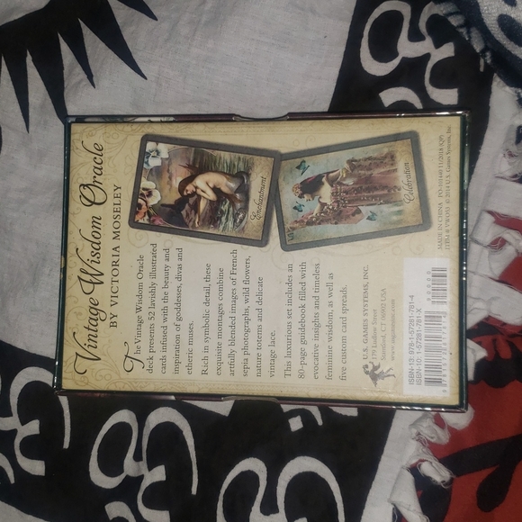 Vintage Wisdom Oracle - Picture 3 of 3